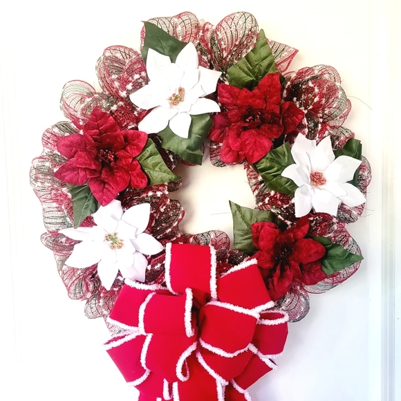 COPY - Winter Poinsettia Wreath Deco Mesh Bow - Picture 1 of 7